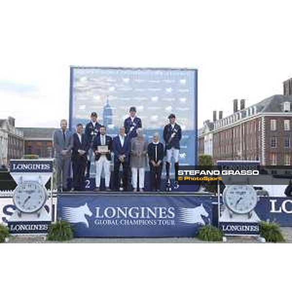 LGCT of London - Grand Prix - The podium: 1st Scott Brash, 2nd Ben Maher and 3rd Denis Lynch - London,5th august 2017 - ph.Stefano Grasso/LGCTLGCT of London - Grand Prix - Prize giving ceremony - The podium: 1st Scott Brash, 2nd Ben Maher and 3rd Denis LYnch - London,5th august 2017 - ph. Stefano Grasso/LGCT