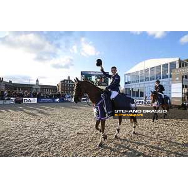 LGCT of London - Grand Prix - Prize giving ceremony - Scott Brash on Hello Forever wins the LGCT Grand Prix of London presented by Sapinda - London, - 5 August 2017 - ph.Mario Grassia/LGCT