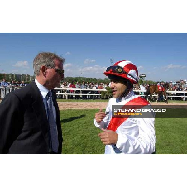 Clive Brittain and Darryl Holland in teh parade ring of San Siro race track - Oaks d\'Italia Milan 23rd may 2004 ph. Stefano Grasso