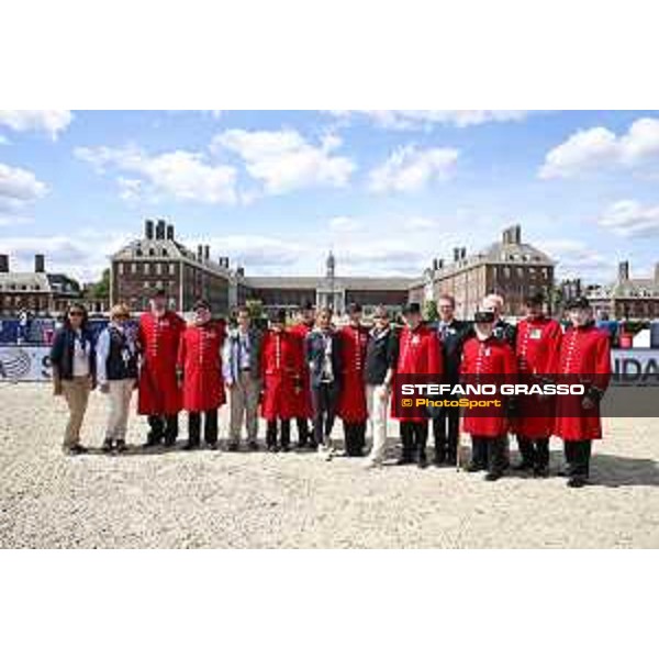 LGCT of London - The Chelsea Pensioners and the stewarding team - London, - 6 August 2017 - ph.Stefano Grasso/LGCT