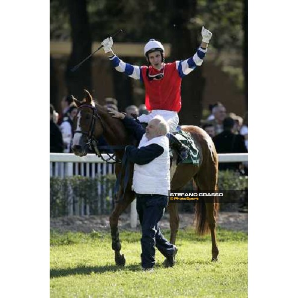 Raffaele Romano on Halling Joy exulting after winning the 68¡ Gran Premio Merano Forst Merano Maia, 30th sept. 2007 ph. Stefano Grasso