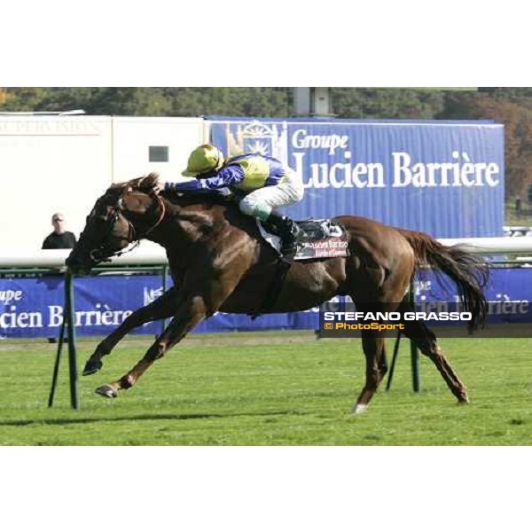 Toylsome with Stephan Pasquier wins the Prix de la Foret Casino Barriere de Biarritz Paris, Longchamp, 6th october 2007 ph. Stefano Grasso