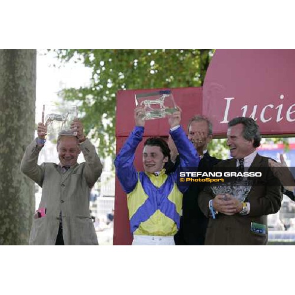 the winning connection of Prix de la Foret won by Toylsome Paris, Longchamp 6th october 2007 ph. Stefano Grasso