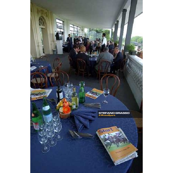 Club House\'s roof San Siro race track Milan 23rd may 2004 ph. Stefano Grasso