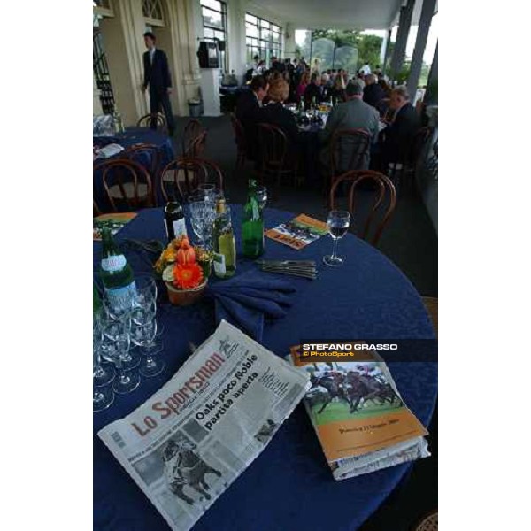 Club House\'s roof San Siro race track Milan 23rd may 2004 ph. Stefano Grasso