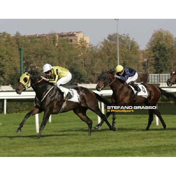 Ryan Moore on Whazzis wins the Premio Sergio Cumani beating Dario Vargiu on Mimetico Milan San Siro , 14th october 2007 ph. Stefano Grasso