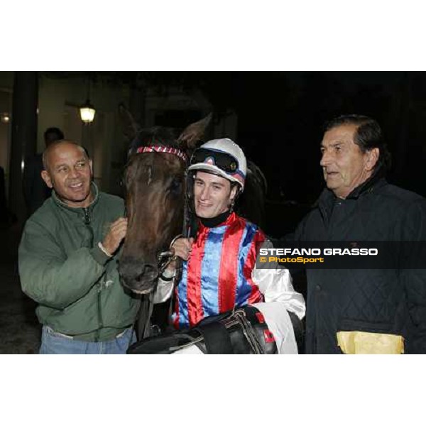 Mirco Demuro with Armando Renzoni and Le Cadre Noir after winning the Premio Omenoni Milan San Siro , 14th october 2007 ph. Stefano Grasso