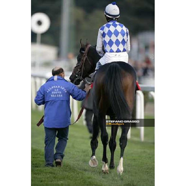 Mirco Demuro on Distant Way parades before the Gran Premio del Jockey Club Milan San Siro , 14th october 2007 ph. Stefano Grasso