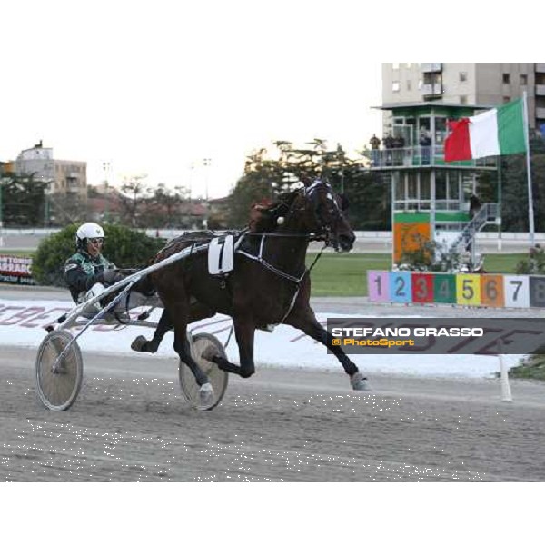 Enrico Bellei with Ismos Fp wins the Gran Premio Regione Friuli Venezia Giulia Trieste, 20th october 2007 ph. Stefano Grasso