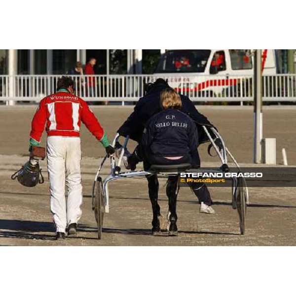 Claus Hollmann comes back to the stable with the groom and Ghiaccio del Nord winners of Gran Premio Cittˆ di Trieste Trieste, 20th october 2007 ph. Stefano Grasso