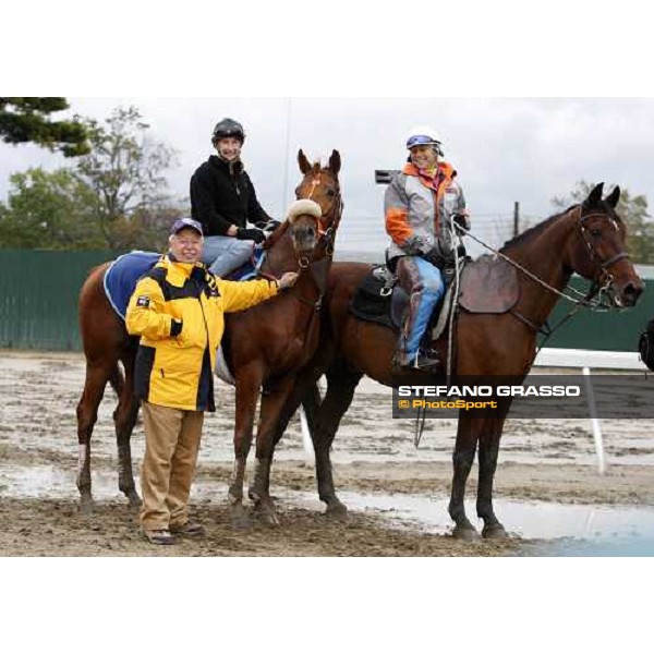 Eugenio Colombo poses with Shamdinan at Monmouth Park racetrack Monmouth PArk, NJ, 25th october 2007 ph. Stefano Grasso
