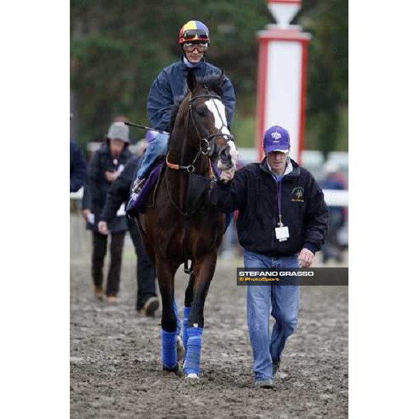 Frankie Dettori on Jeremy enters the track for morning track works at Monmouth Park racetrack Monmouth PArk, NJ, 25th october 2007 ph. Stefano Grasso