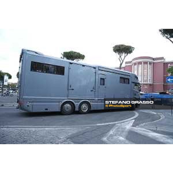 LGCT of Rome - The horse box of Stal Tops arrives at the Stadio die Marmi Rome - Stadio dei Marmi, 18th sep.2017 ph.Stefano Grasso/LGCT
