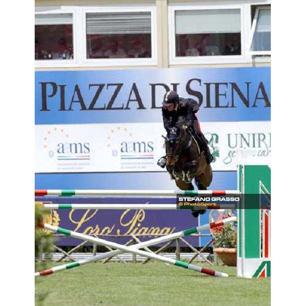 Massimo Grossato on Loro Piana Hiro Pomme Piazza di Siena 28th may 2004 ph.Stefano Grasso