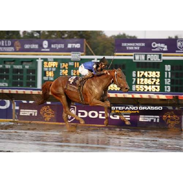 Robby Albarado on Curlin wins the Breeders\' Cup Classic at Monmouth Park racetrack Monmouth Park, 26th october 2007 ph. Stefano Grasso