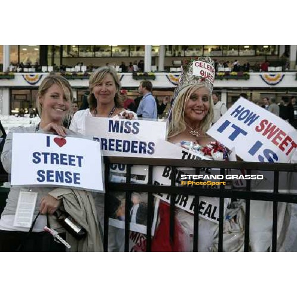 Sreet Sense supporters before the start of the Breeders\' Cup Classic at Monmouth Park racetrack Monmouth Park, 26th october 2007 ph. Stefano Grasso