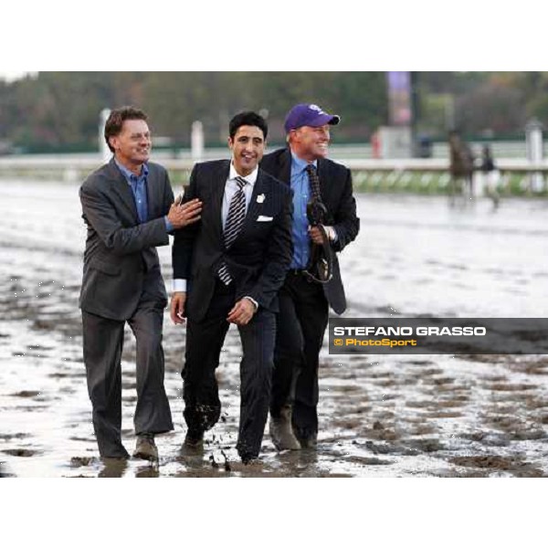 Curlin\'s connection exulting after winning the Breeders\' Cup Classic at Monmouth Park racetrack. in the back ground Mick Kinane dismount from George Washington Monmouth Park, 26th october 2007 ph. Stefano Grasso