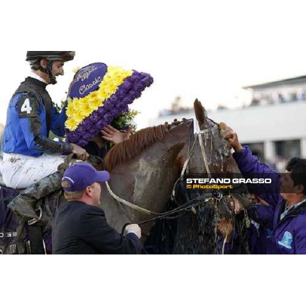 a shower for Curlin with Robby Albarado up after winning the Breeders\' Cup Classic at Monmouth Park racetrack Monmouth Park, 26th october 2007 ph. Stefano Grasso