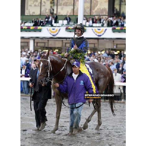 Robby Albarado on Curlin parades after winning the Breeders\' Cup Classic at Monmouth Park racetrack Monmouth Park, 26th october 2007 ph. Stefano Grasso