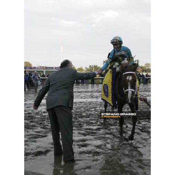 James T. Scatuorchio owner of English Channel congratulates with John Velazquez after winning the Breeders\' Cup Turf at Monmouth Park racetrack Monmouth Park, 26th october 2007 ph. Stefano Grasso