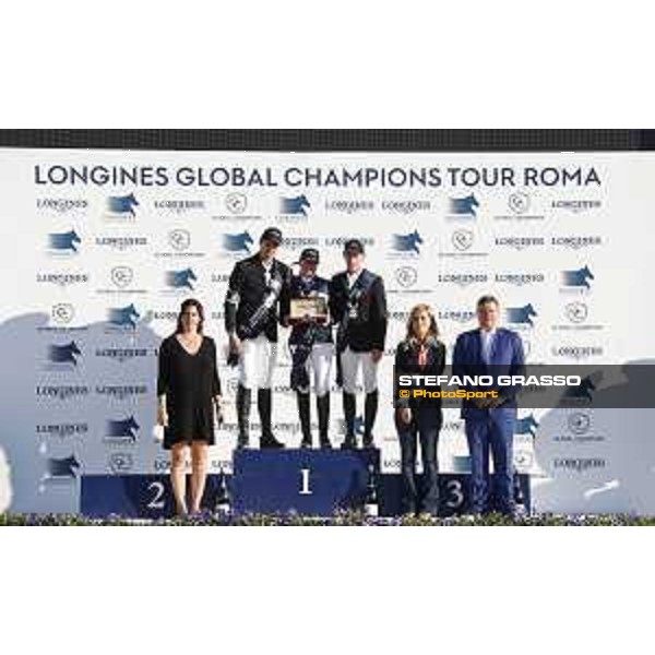 LGCT of Rome - Grand Prix - Prize giving ceremony - The podium: Eleonora Di Giuseppe (event director LGCT Rome), Harrie Smolders (NED), Evelina Tovek (SWE), Marcus Ehning (GER), Francesca Ginocchio ( brand manager Longines Italia) and Jan Tops (President and Founder of LGCT and GCL) Rome - Stadio dei Marmi, 23rd september 2017 ph.Stefano Grasso/LGCT