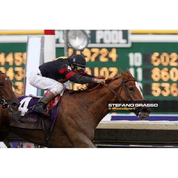 Rafael Bejarano on Ginger Punch wins the Breeeder\'s Cup Distaff at Monmouth Park racetrack Monmouth Park, 27th october 2007 ph. Stefano Grasso