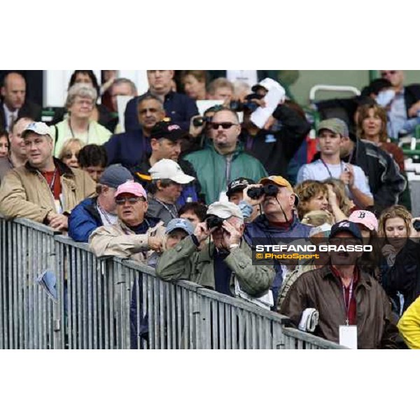 racegoers watching the Breeders\' Cup Sprint at Monmouth Park racetrack Monmouth Park, 27th october 2007 ph. Stefano Grasso