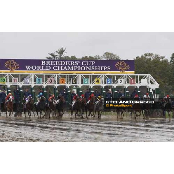 the start of the Breeders\' Cup Juvenile Fillies at Monmouth Park racetrack Monmouth Park, 26th october 2007 ph. Stefano Grasso