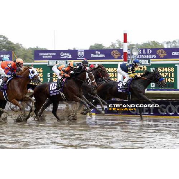 Garrett Gomez on Indian Blessing leads the group after the start and goes to win the Breeders\' Cup Juvenile Fillies at Monmouth Park racetrack Monmouth Park, 26th october 2007 ph. Stefano Grasso