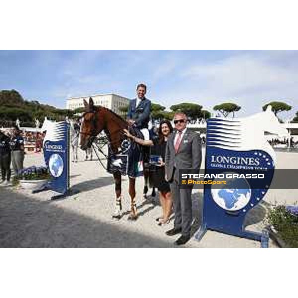 LGCT of Rome - Class 14 - Prize giving ceremony - Simon Delestre on Chesall Zimequest wins class 14 - Eleonora Di Giuseppe and Stephan Ellenbruch - Rome, Stadio dei Marmi - 24 September 2017 - ph.Stefano Grasso/LGCT
