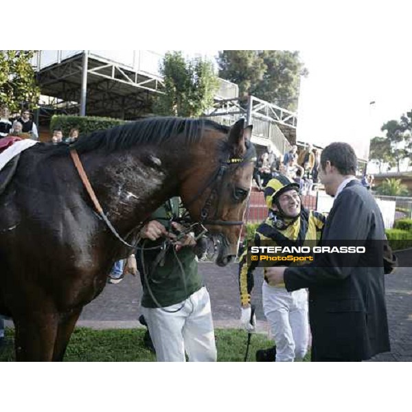 Dream Impact looks Germano Marcelli after winning the Premio Carlo e Francesco Aloisi with Luigi Riccardi at right Roma, 4th november 2007 ph. Stefano Grasso