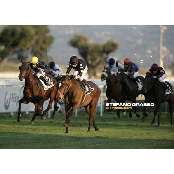 Eddy Ahern on Les Fazzani wins the Premio Giuseppe Valiani (ex Buontalenta) beating Dario Vargiu on Mimetico Roma, 4th november 2007 ph. Stefano Grasso