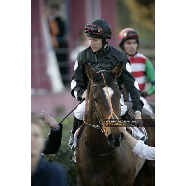 Eddy Ahern comes back on Les Fazzani after winning the Premio Giuseppe Valiani (ex Buontalenta) Roma, 4th november 2007 ph. Stefano Grasso