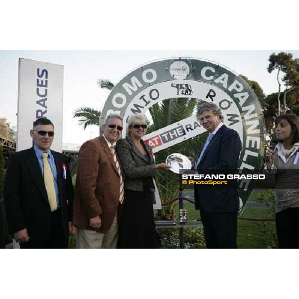 giving prize for Les Fazzani\'s connection winnersw of Premio Giuseppe Valiani (ex Buontalenta) Roma, 4th november 2007 ph. Stefano Grasso