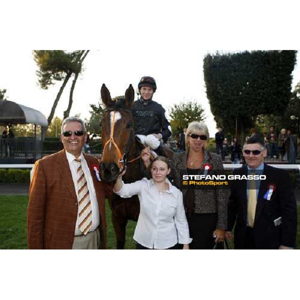 the winning connection of Premio Giuseppe Valiani won by Eddy Ahern on Les Fazzani Roma, 4th november 2007 ph. Stefano Grasso