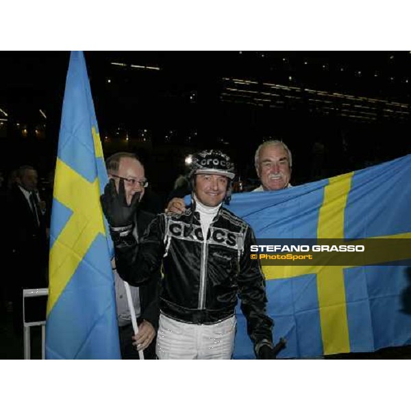 Robert Bergh and the owners of Adrian Chip winners of Gran Premio Paolo e Orsino Orsi Mangelli Milan, 1st nov. 2007 ph. Stefano Grasso