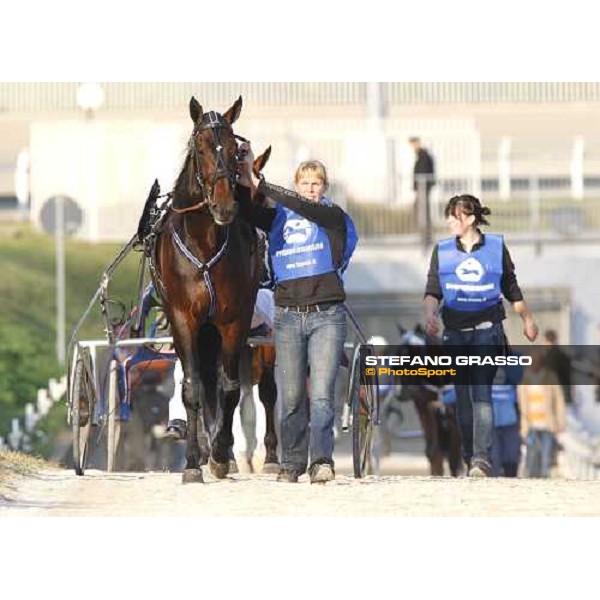 Adrian Chip with his groom preparing to the start of the 1st heat of the Gran Premio Orsi Mangelli Milan, 1st nov. 2007 ph. Stefano Grasso