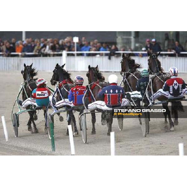 racing at San Siro racetrack - Gaugin Ans leads on Gruccione Jet and Giulia Grif Milan, 1st nov. 2007 ph. Stefano Grasso