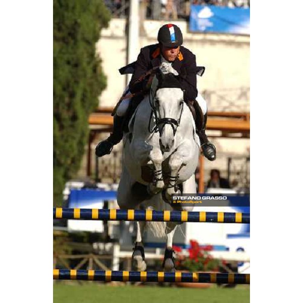 Olympic Champion Jeroen Dubbeldam on De Sjem- winner of Nation\'s Cup 2004 Rome Piazza di Siena 28th may 2004 ph.Stefano Grasso