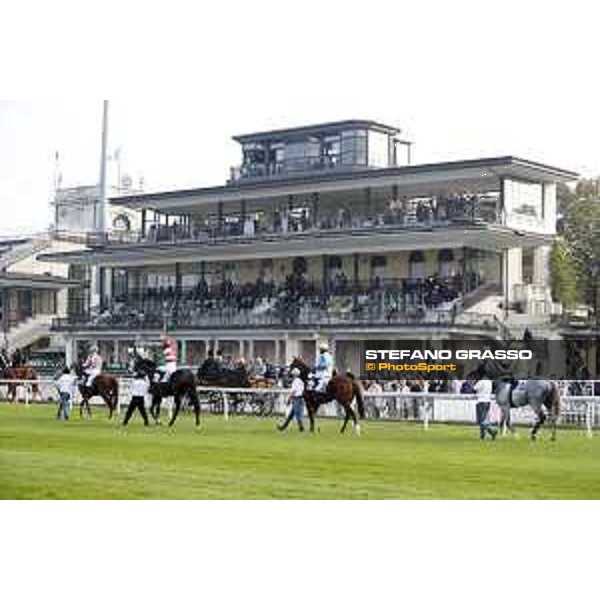 Palazzina del Peso and the horses of the GP Jockey Club Milan - San Siro racecourse 22nd october 2017 ph.Stefano Grasso