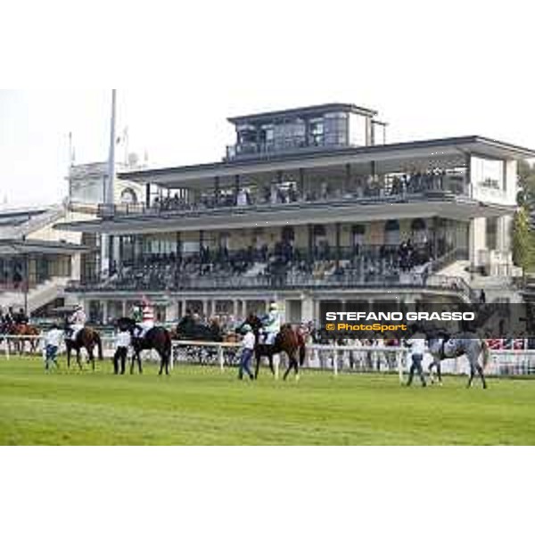 Palazzina del Peso and the horses of the GP Jockey Club Milan - San Siro racecourse 22nd october 2017 ph.Stefano Grasso