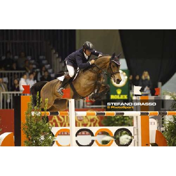 Giuseppe D\'Onofrio on Landzeu 15th placed and 1st of italians during 3rd prize of Rolex Fei World Cup Verona 2007 Verona, 9th nov. 2007 ph. Stefano Grasso