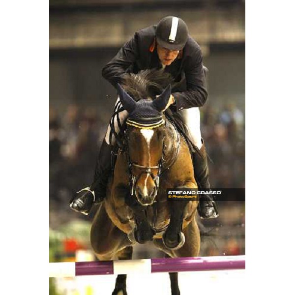 Albert Zoer on Oki Doki wins the Rolex Fei World Cup Jumping Prix. 8 Verona, 11th nov. 2007 ph. Stefano Grasso
