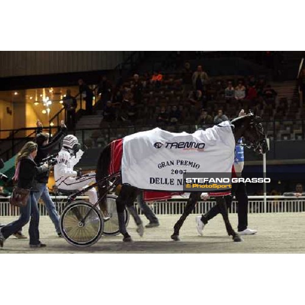 11/11/2007 Gran Premio Delle Nazioni. OISEAU DE FEUX, Jean Michel guidatore, Fabrice Souloy allenatore.