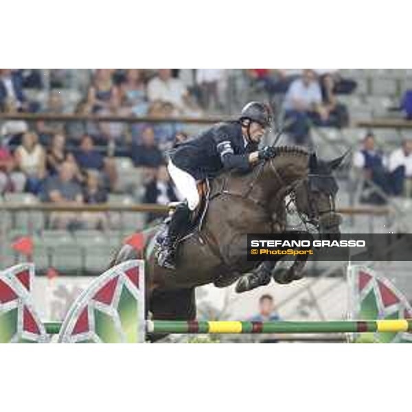 LGCT of Doha - Grand Prix - Harrie Smolders on Don VHP Z - DOHA - Al Shaqab,11th nov. 2017 - ph.Stefano Grasso/LGCT
