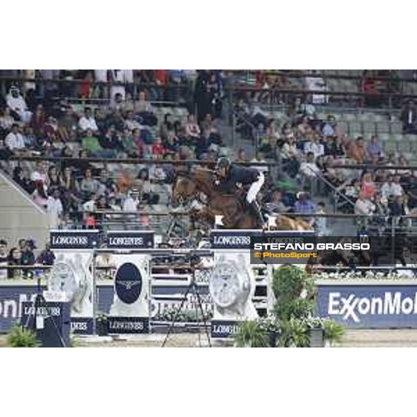 LGCT of Doha - Grand Prix - Kevin Staut on Silver Deux de Virton HDC - DOHA - Al Shaqab,11th nov. 2017 - ph.Stefano Grasso/LGCT