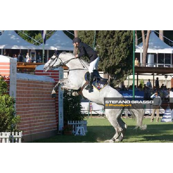 Roberto Arioldi on Loro Piana Aramis - 1st ex equo (4 penalties) Power competition Rome, Piazza di Siena 29th may 2004 ph. Stefano Grasso