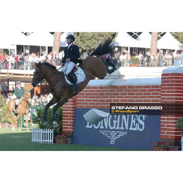 Michael Whitaker on Royal Dance- 1st ex equo (4 penalties) Power competition Rome, Piazza di Siena 29th may 2004 ph. Stefano Grasso