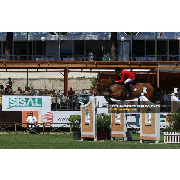 Natale Chiaudani on Hariane d\'Authieux Rome, Piazza di Siena 29th may 2004 ph. Stefano Grasso