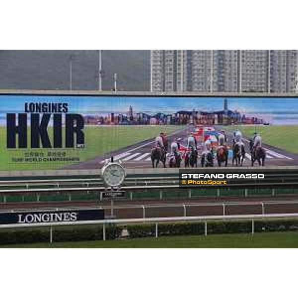 Morning track works at Sha Tin racecourse - Longines - Hong Kong - 7 December 2017 - ph.Stefano Grasso/Longines